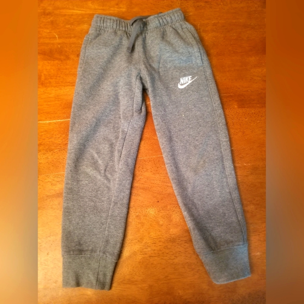 Grey nike sweatpants